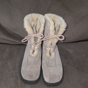 Women's size 7.5 Bare Traps Whitney Winter Boots